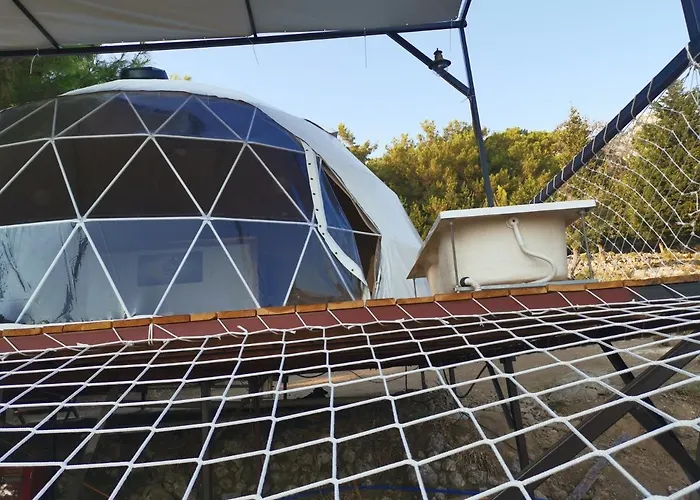 Tuerkdomes Glamping